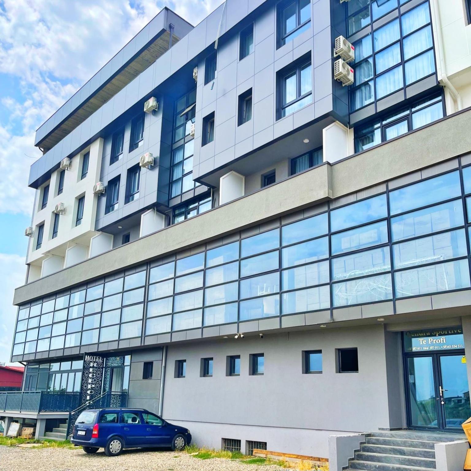 Infinity Plaza Hotel Gjakova Exterior photo